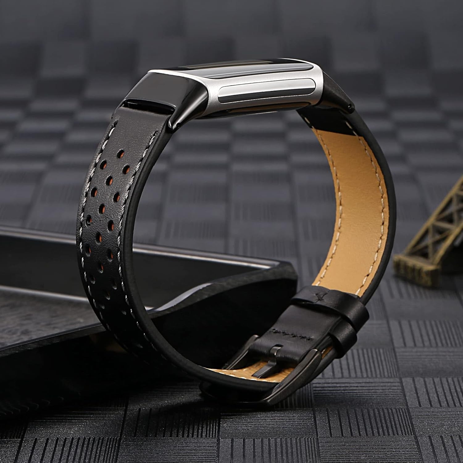 Leather Watch Bands Compatible for Fit Bit Charge 5,Luxury Premium Leather Replacement Wristband Straps Design for Charge 5