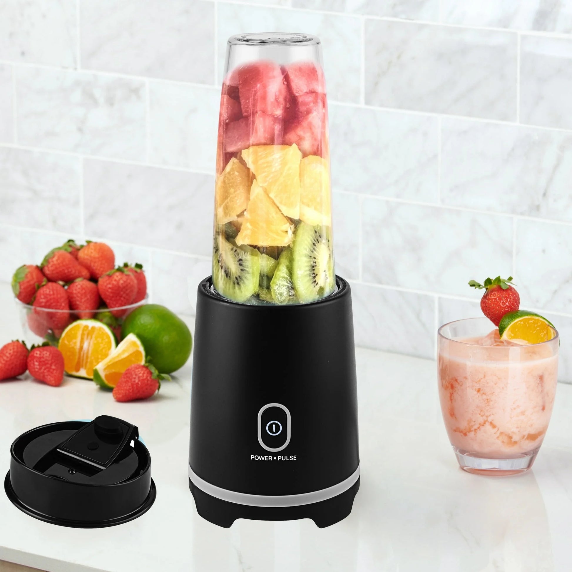 Mainstays Black Single-Serve Blender with 1 Travel Lid, 16 Oz, New